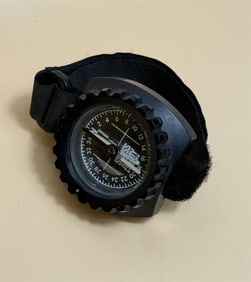 Suunto M-9 NH wrist compass