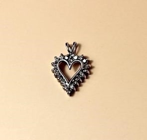 10K White Gold- Natural Diamond Hear Pendant