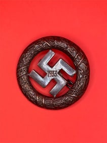 1933 Gau München badge - Deschler & Sohn, München