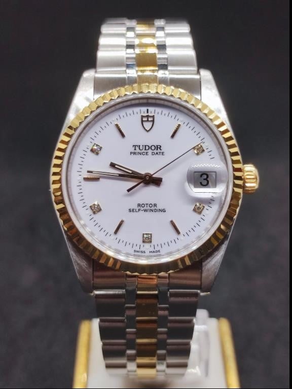 Original Tudor Prince Date Automatic Watch: Brand : TudorSerial Number : h750859Movement : Original Tudor 2824 25 Rubies Swiss Made Auto Prince Automatic MovementCase : Original Tudor / Stainless SteelDiameter : 34 mm excluding the crownDial :