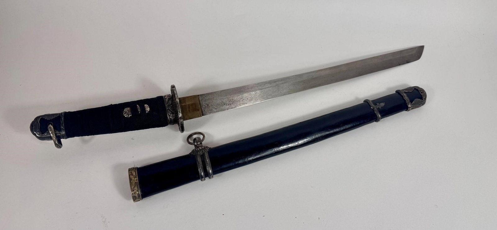 WWII Japanese Wakizashi Short Sword & Scabbard (1 of 10)