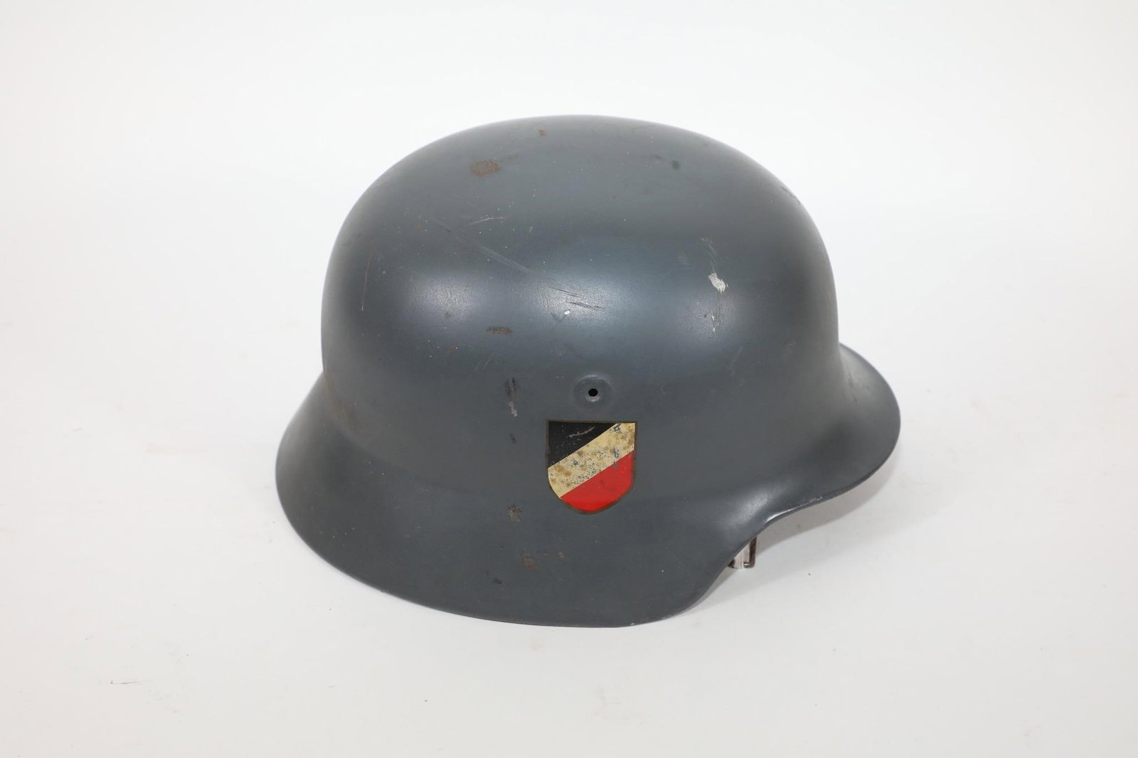 WWII Gerrman Sharp Luftwaffe M35 helmet: M35 Luftwaffe single decal steel helmet.