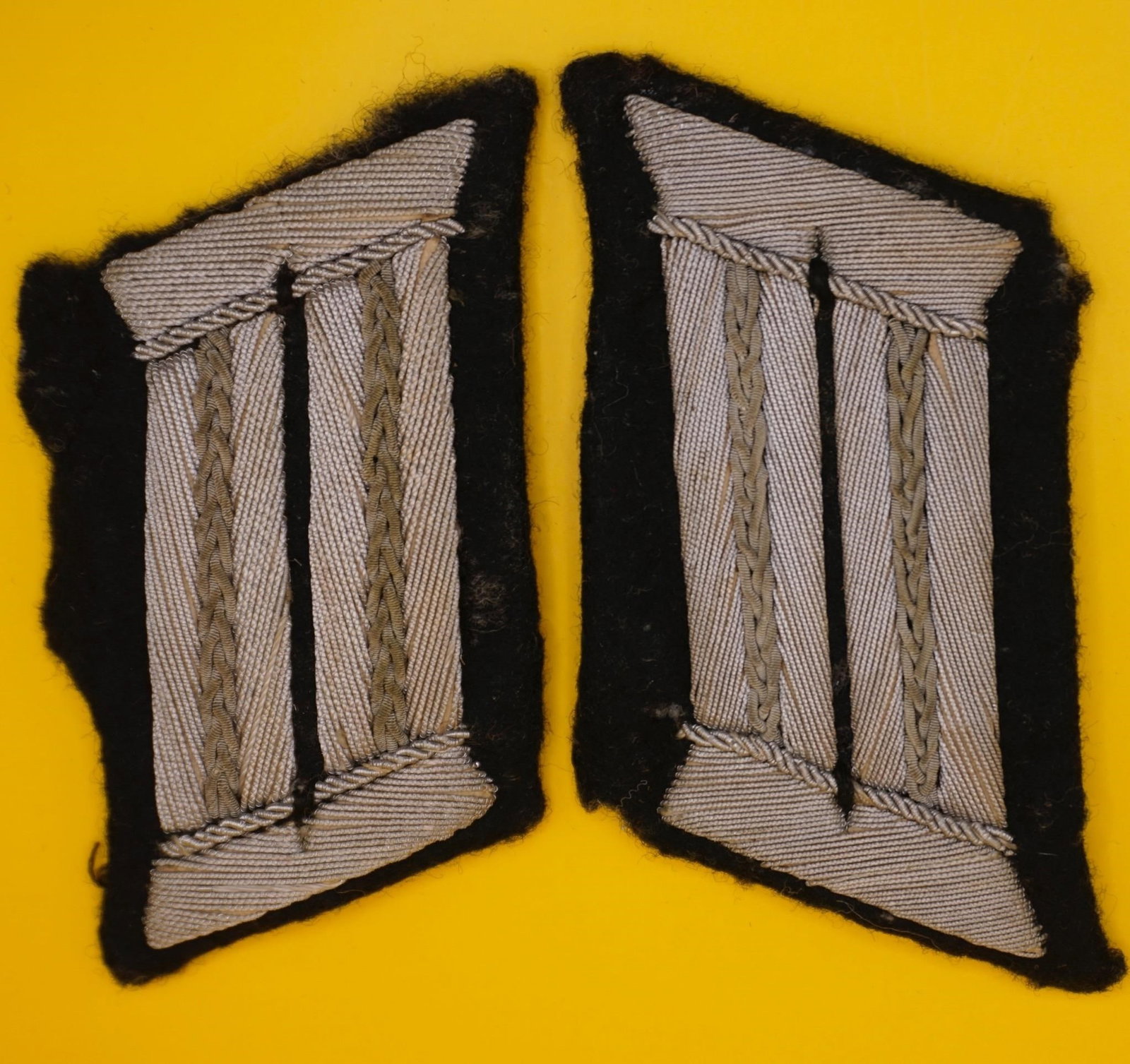 WWII Wehrmacht Cavalry Officer Tabs (Pair): WWII German officer collar tab set pair cavalry Wehrmacht insignia uniform vet.