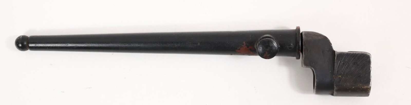British #4 Mk II Spike Bayonet & Scabbard (1 of 5)