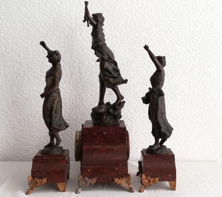 Auguste Moreau Bronze-Toned Figural Clock - 4