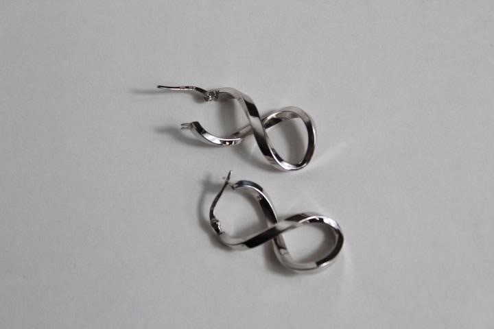 14K White Gold Earrings - 7