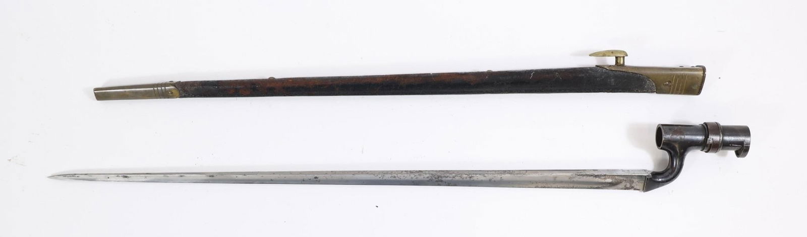 British Marked Triangular Socket Bayonet - 4