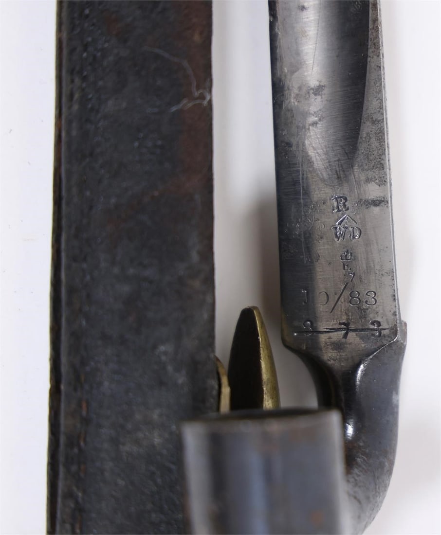British Marked Triangular Socket Bayonet - 5