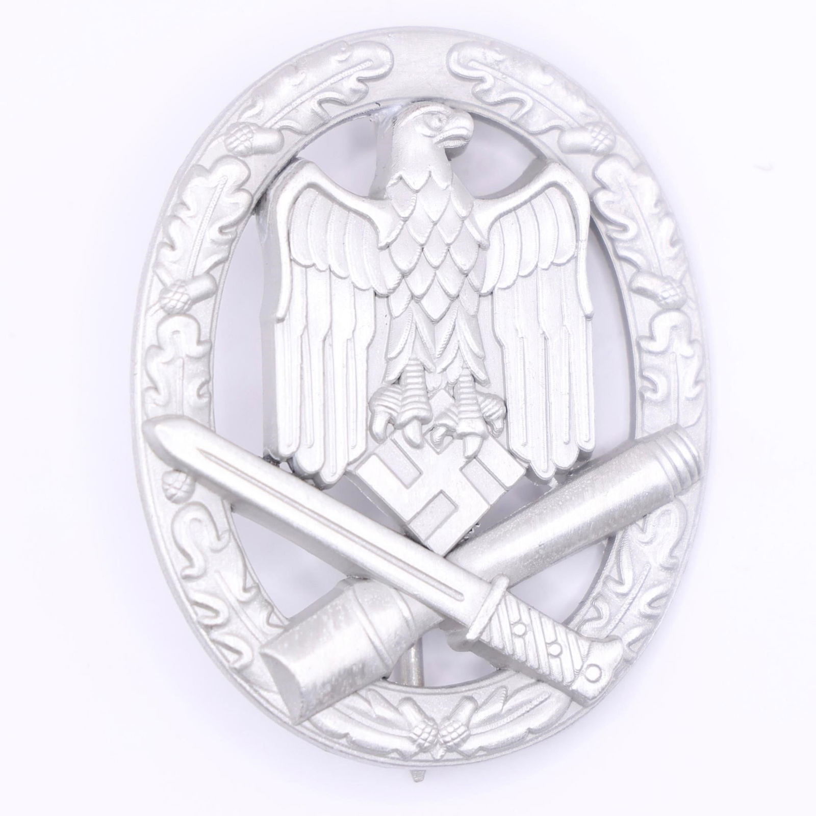 Heer General Assault Badge - Hollow Back: Instituted on 1 January 1940 by General von Brauchitsch, the General Assault Badge recognized German soldiers who participated in infantry attacks but were not part of infantry units, complementing th