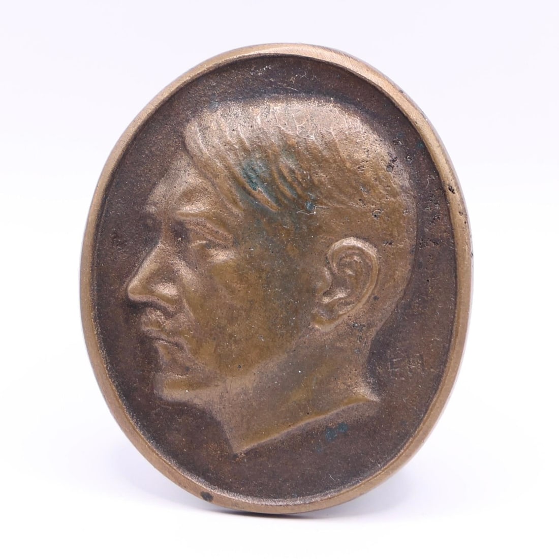 Bronze Adolf Hitler Plaque: Bronze Adolf Hitler Plaque showing him facing left.