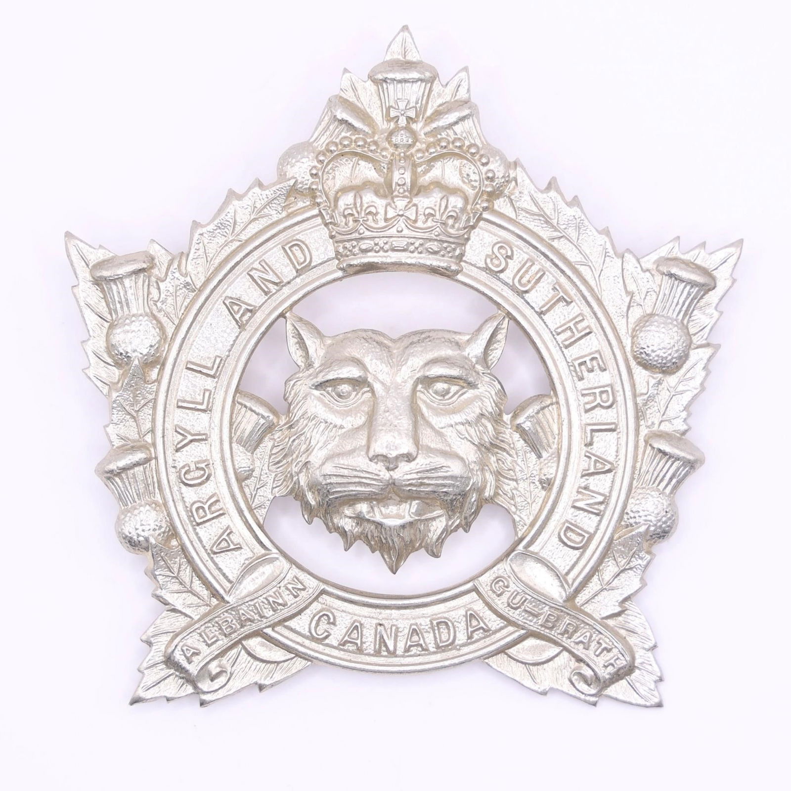 WWII Canadian & Sutherland Cap Badge: WW2 Canadian Army Regiment Cap Badge for sale. In good condition. Please see our other items for more original WW1, WW2 & post war British military cap badges for sale including other Canadian Army