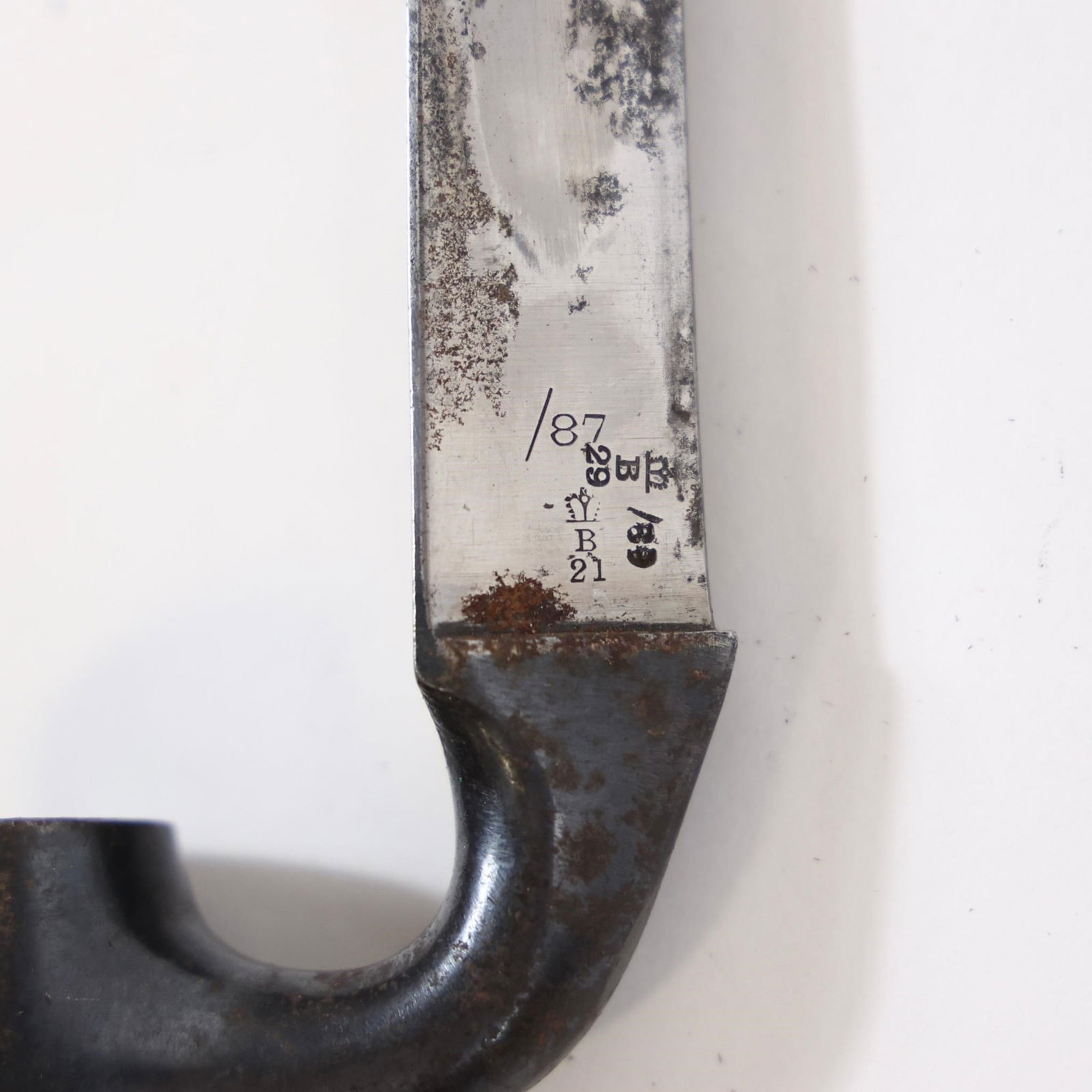 British Marked Triangular Socket Bayonet - 6