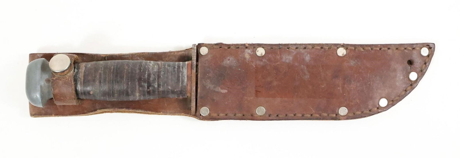 Vintage Robeson Shuredge No. 21 Hunting Knife: Vintage hunting knife by Robeson Shuredge, No. 21, measuring 11" overall with a 6" polished steel blade featuring short unstopped fullers. Blade shows light sharpening, fine freckling, and staining.