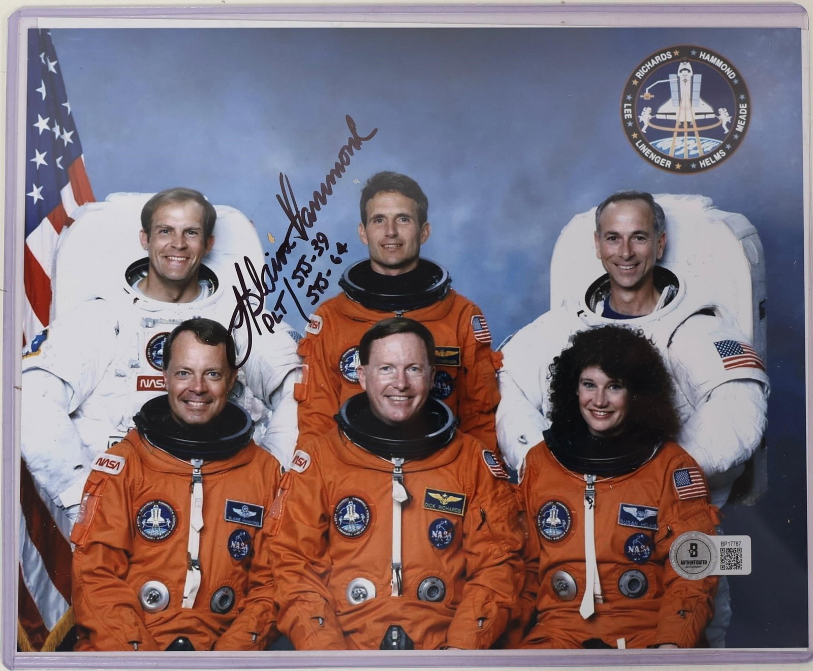 Blaine Hammond Signed NASA Photo - Beckett COA: NASA Astronaut Blaine Hammond Autograph, Photo with Beckett COA - 1990-2000Blaine Hammond signed this photo, authenticated by Beckett, accompanied by its certificate of authenticity and its unique ser