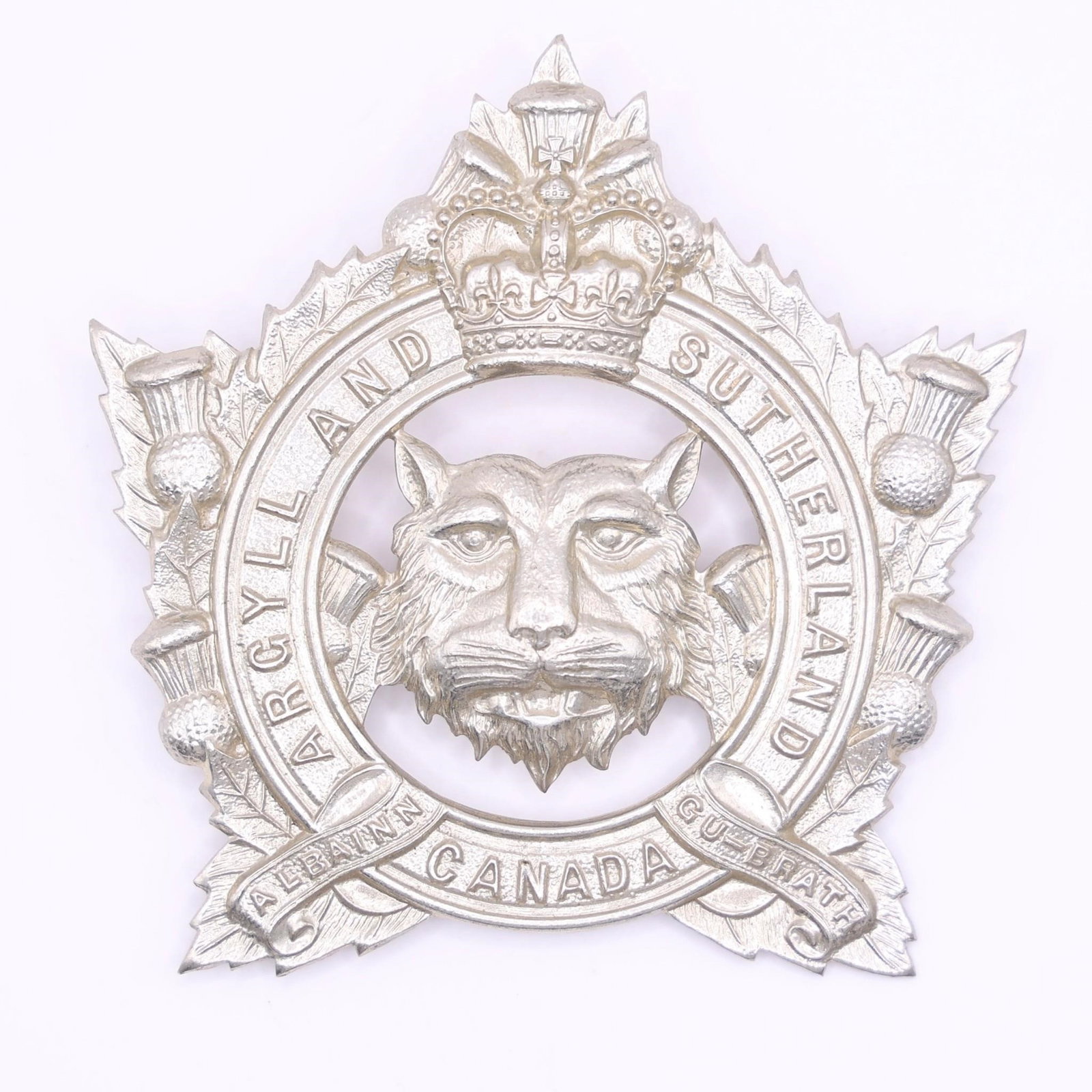 WWII Canadian & Sutherland Cap Badge: WW2 Canadian Army Regiment Cap Badge for sale. In good condition. Please see our other items for more original WW1, WW2 & post war British military cap badges for sale including other Canadian Army