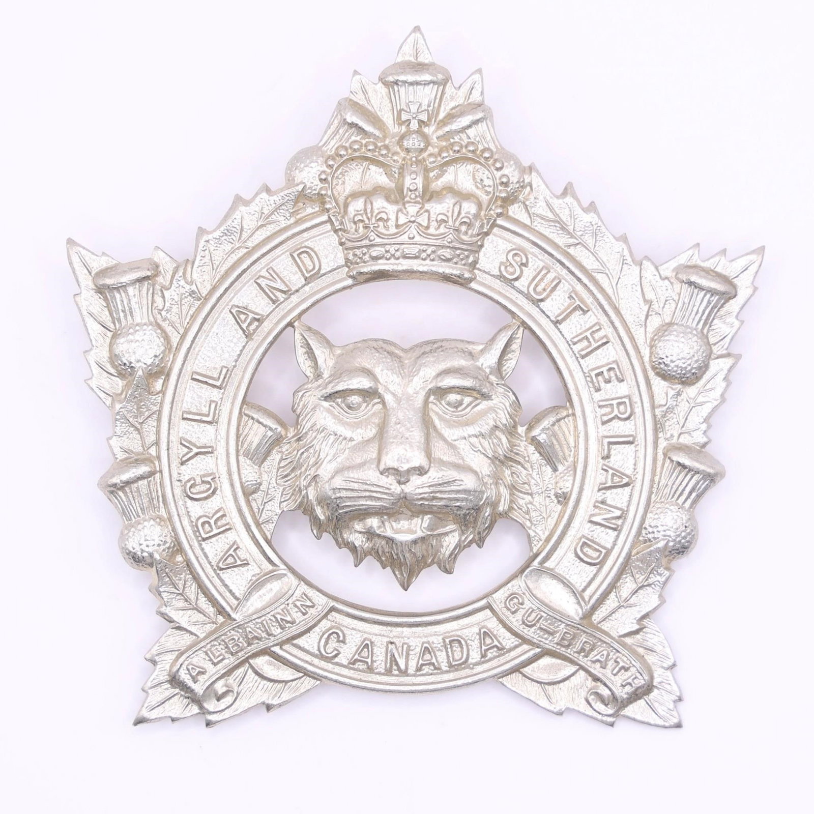 WWII Canadian & Sutherland Cap Badge: WW2 Canadian Army Regiment Cap Badge for sale. In good condition. Please see our other items for more original WW1, WW2 & post war British military cap badges for sale including other Canadian Army