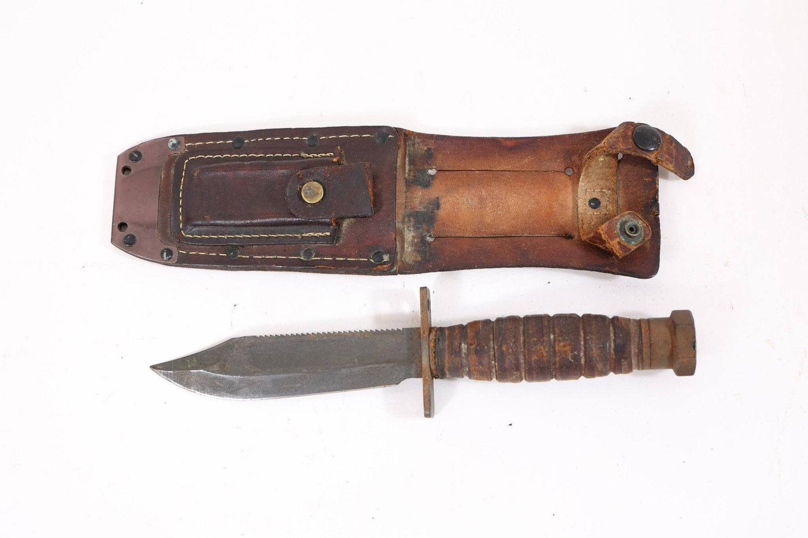 Vintage Survival Knife w Sheath (1 of 4)
