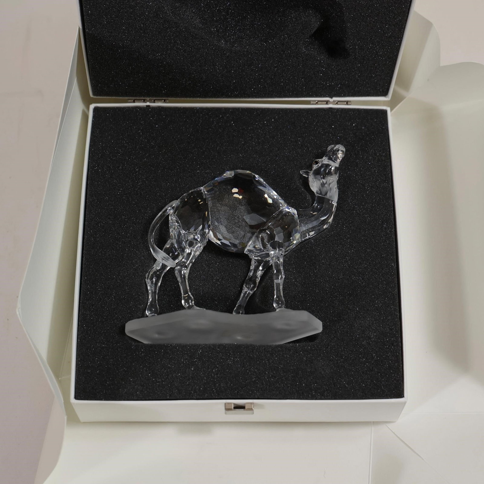 Swarovski Baby Giraffe Figurine: This item is a Swarovski Crystal Baby Giraffe figurine from the African Wildlife collection.