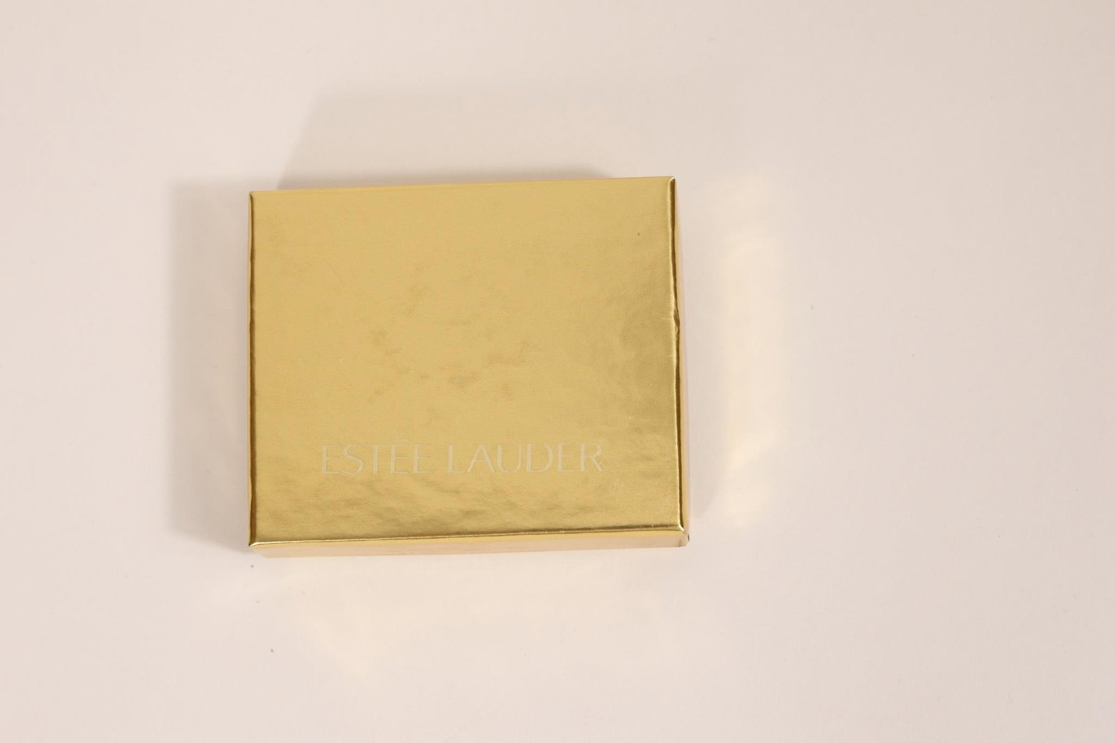 2001 Estée Lauder Lucky Ladybug Compact - 3