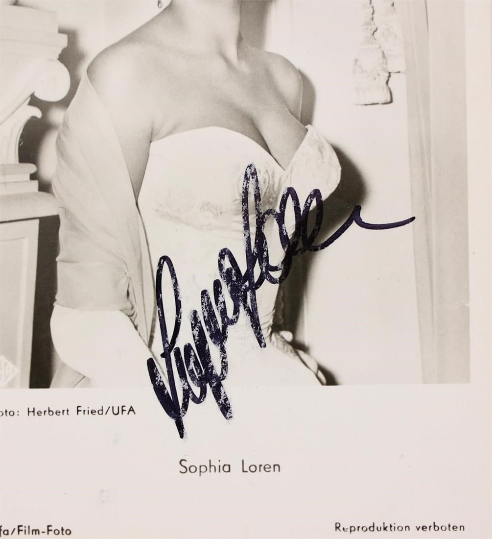 Sophia Loren Signed UFA Postcard - 3