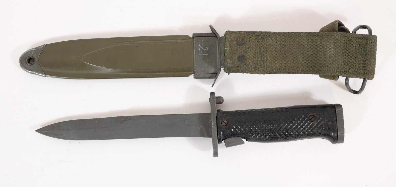 US M5 Bayonet and Scabbard - 2