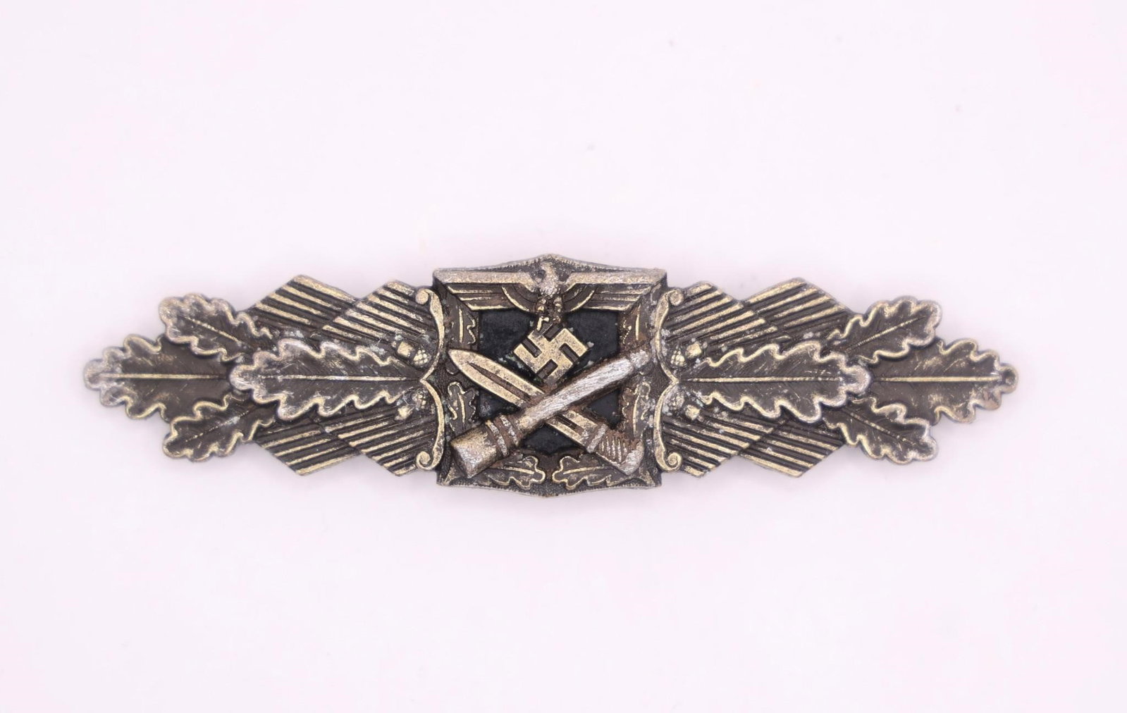 German WWII Close Combat Clasp in Bronze