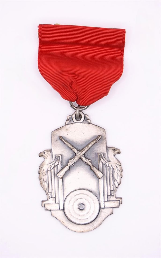 Norwegian Army Sharpshooter Badge: Norwegian Army Sharpshooter Proficiency Badge (Den norske hærens skyteferdighetsmerke), instituted in 1924 by the Norwegian Armed Forces.