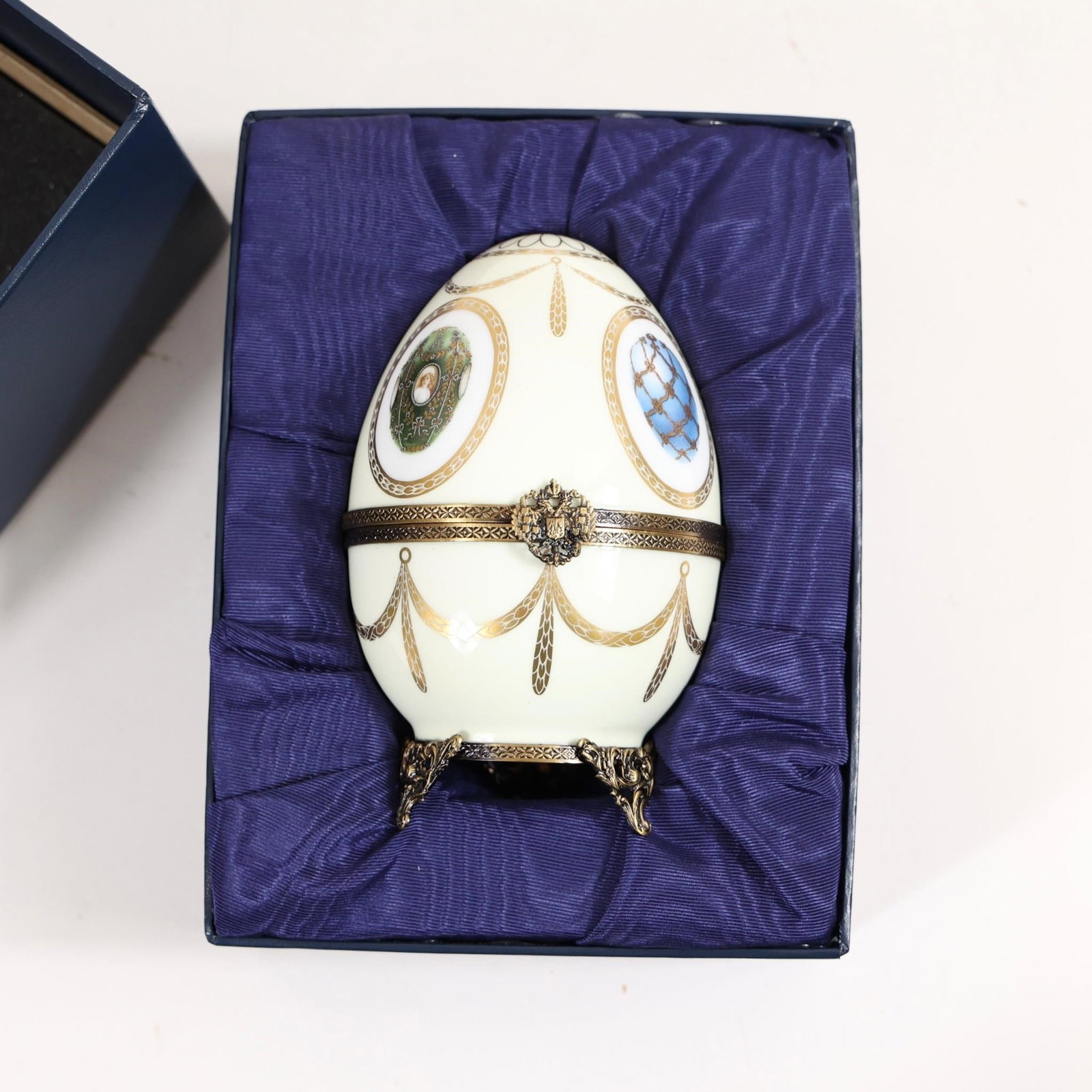 Fabergé Limoges Egg w/ Certificate - 4