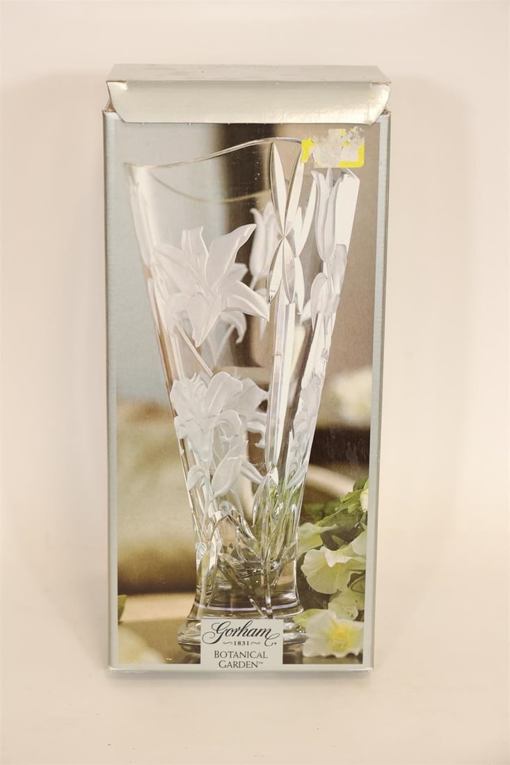 Gorham Tiger Lily Crystal Vase - 2