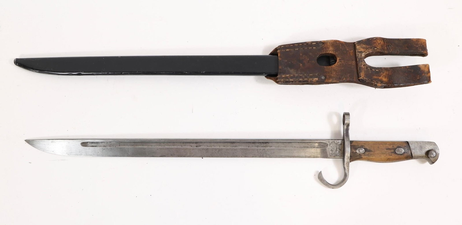 Japanese Arisaka M30 Bayonet W/ Frog & Scabbard (1 of 7)