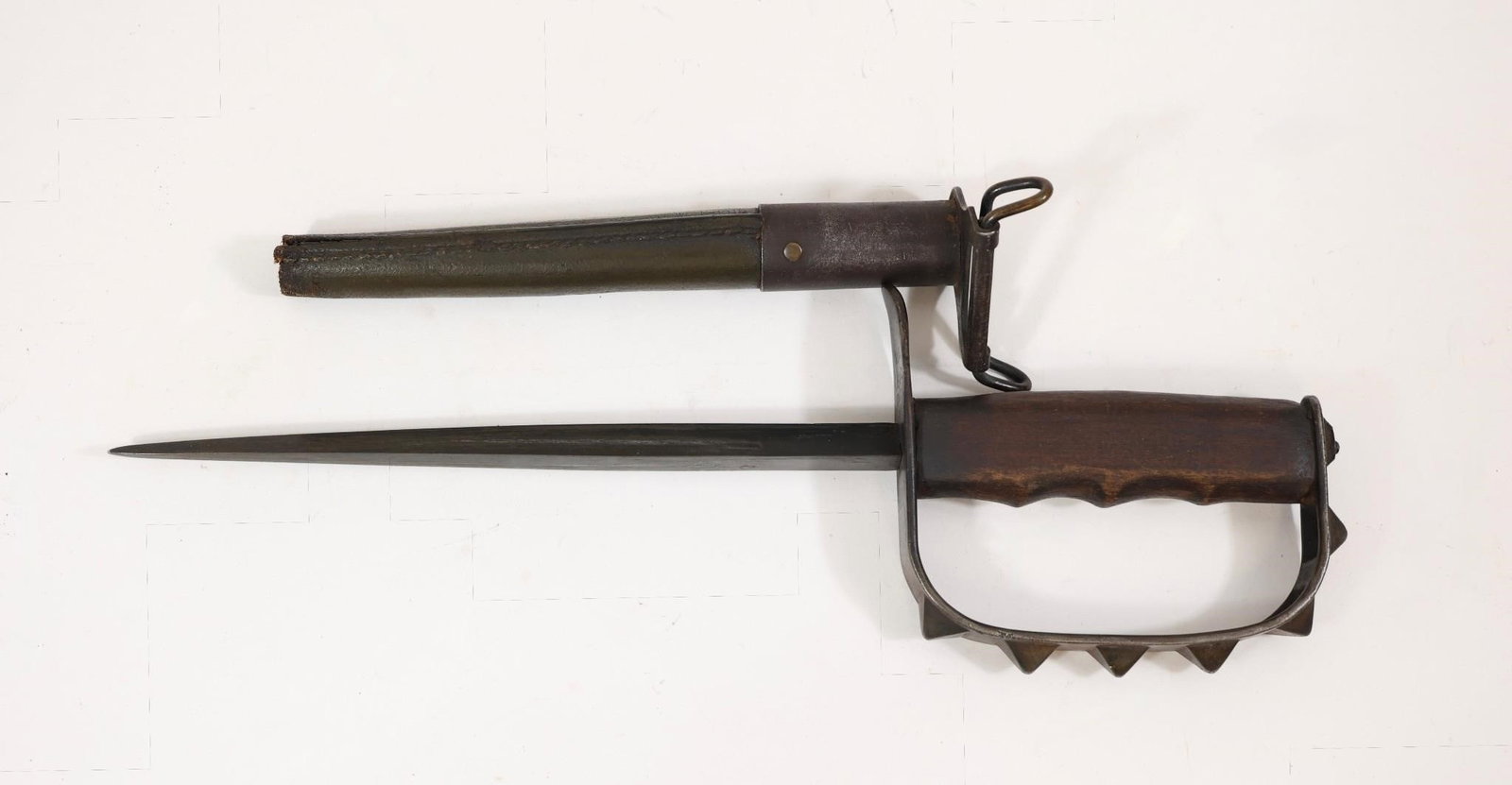 US 1917 French Fighting Knife L.F.&C. w/ Scabbard (1 of 11)
