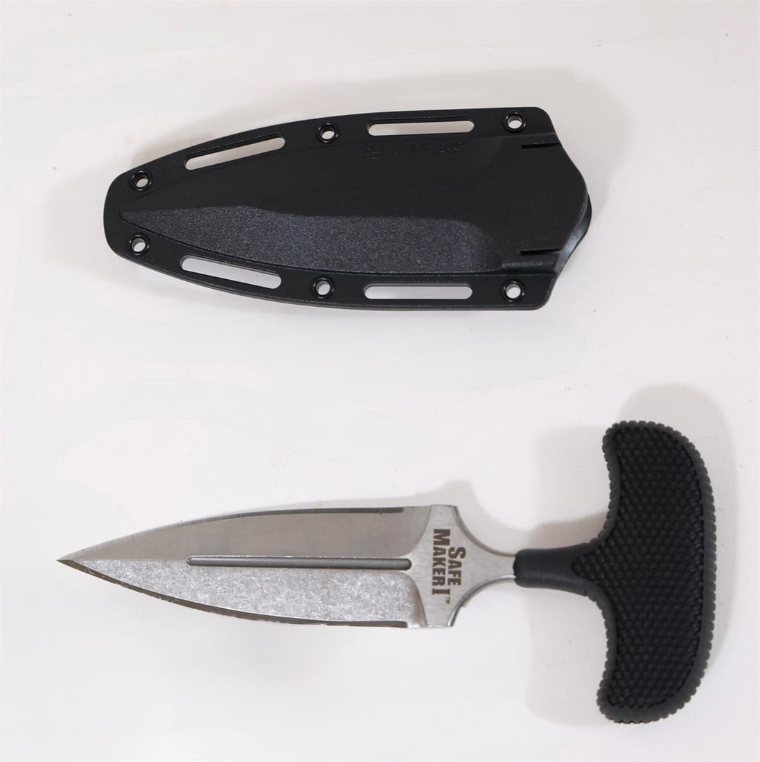 Cold Steel Safe Maker I Knife W/ Sheath: This Cold Steel Safe Maker I Knife Delivers Rugged Durability And Precision Cutting, Designed For Tactical And Everyday Carry Applications. Featuring A Full-tang 4.5" Aus-8a Steel Blade, It Ensures