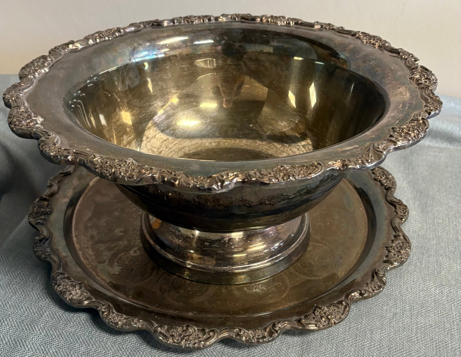 Vintage Silver-Plated Punch Bowl Set w/Serving Tray (1 of 3)