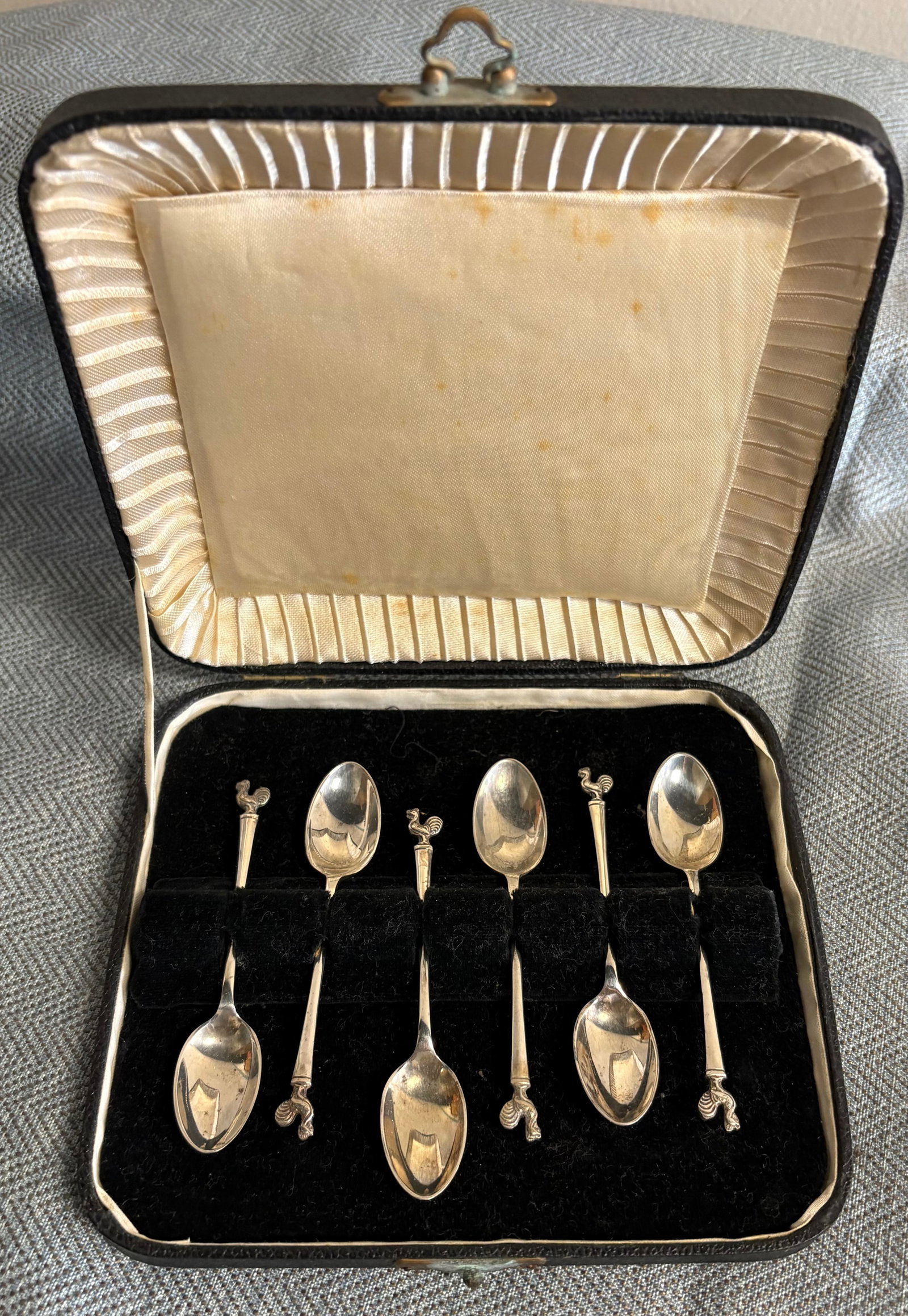 Vintage (MCM) Set-of-6 Silver-Plated (EP) Cased Tea/Demitasse Spoons (1 of 5)