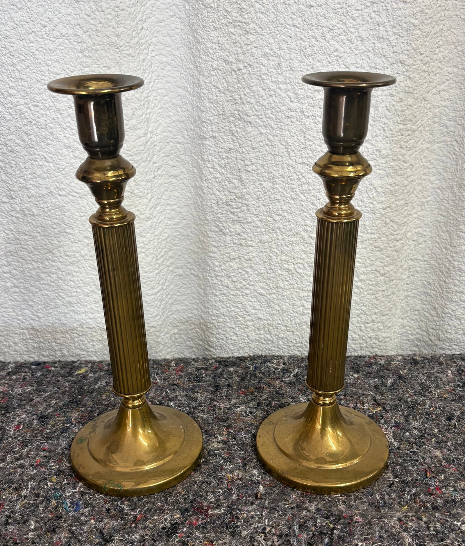 Vintage Pair of Brass Candlestick Holders w/Fluted Column Design (1 of 3)