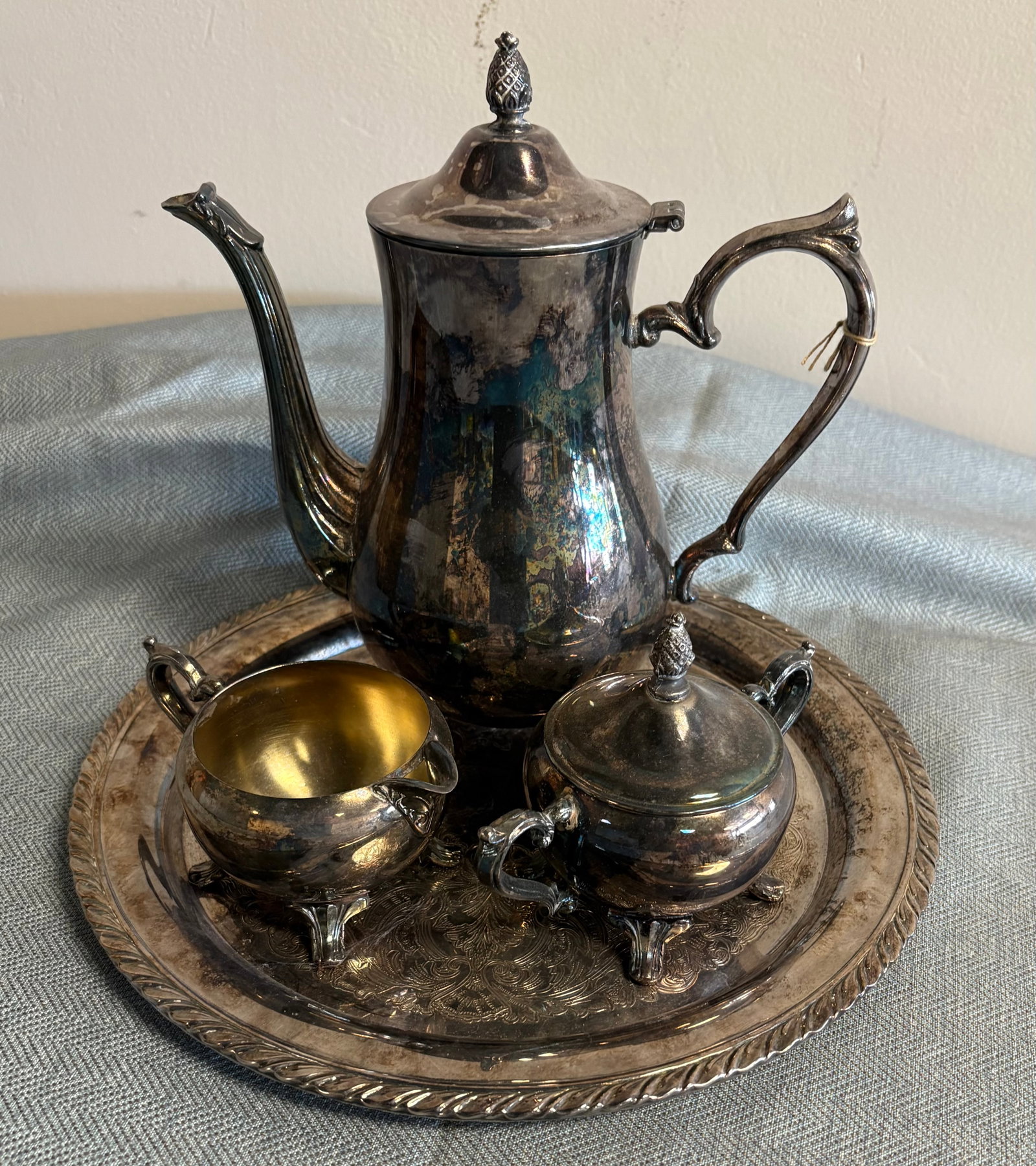 Vintage Silver-Plated 5-Piece Coffee/Tea Service Set: Vintage silver-plated tea and coffee service set likely by William Rogers 800 or International Silver Company set. This set features Victorian-inspired ornate details, including pineapple-style finial