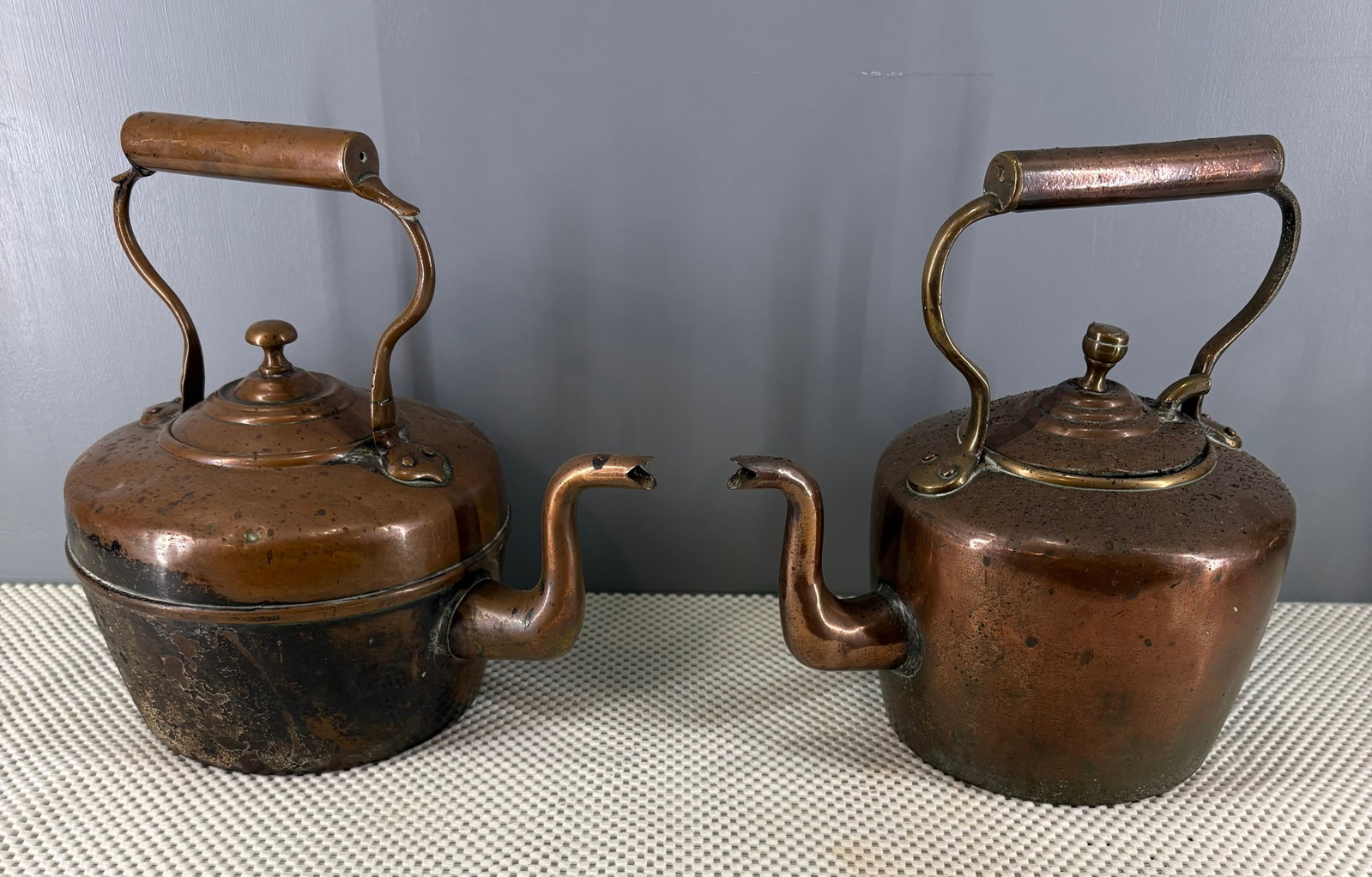 Antique British Copper Kettles w/Removable Lids (1 of 6)