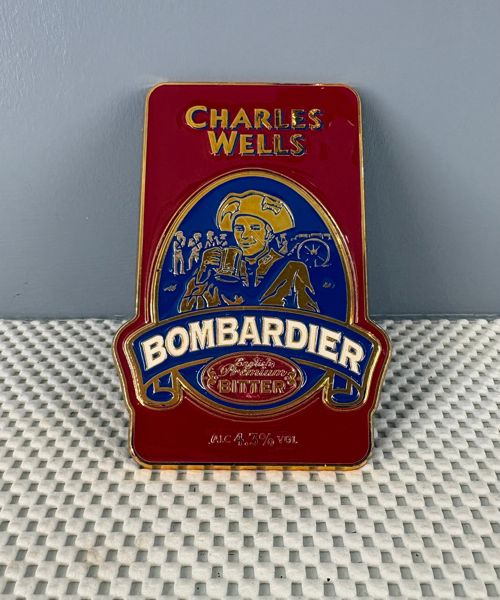 Vintage (1980s) British Beer Pump Tap Handle, Gold - Charles Wells Bombardier Premium Bitter (1 of 5)
