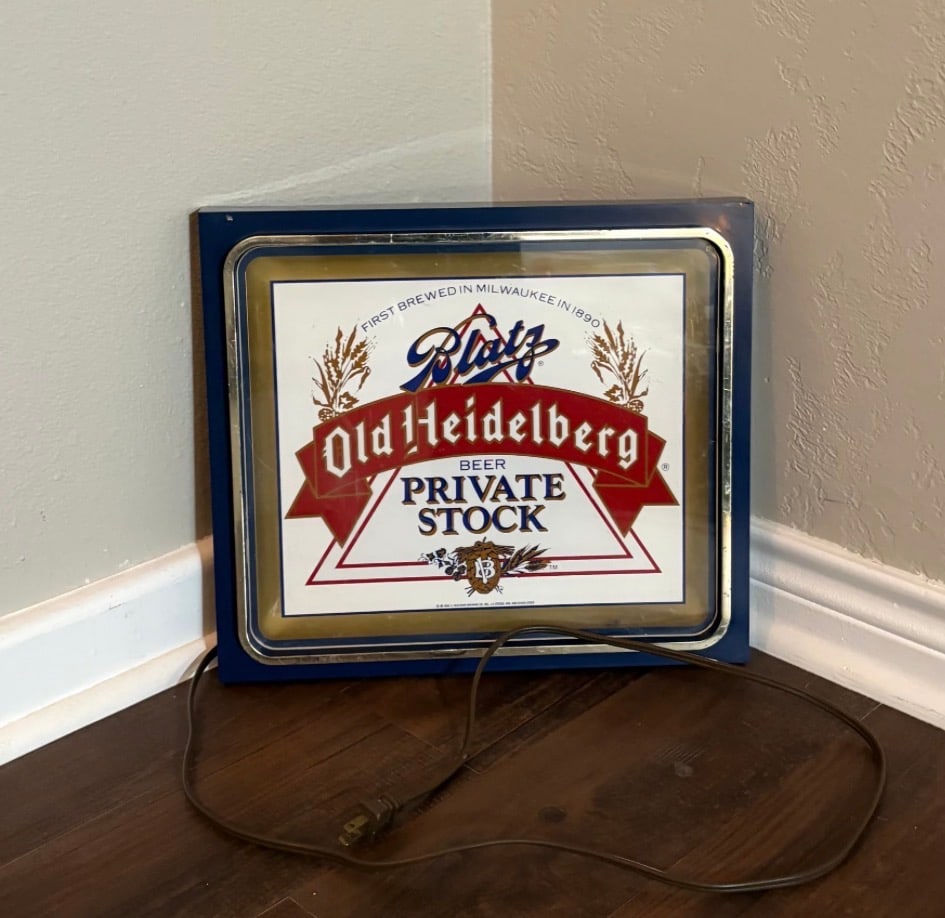 Vintage (ca. 1986) Blatz Old Heidelberg "Private Stock" Lighted Beer Sign (1 of 7)