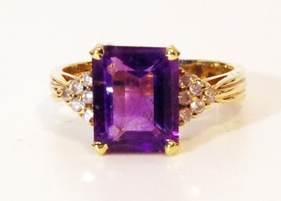 EMERALD CUT 3.24 AMETHYST SOLITAIRE WITH 0.30 C DIAMOND ACCENT, 14K YEL.
