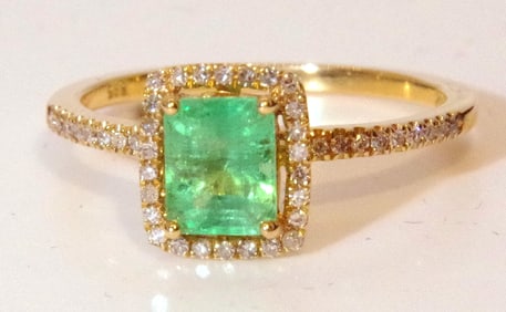 Emerald, 0.89 ct, 14k Yellow Gold, Diamond Halo & Shank Accent, Appraisals,