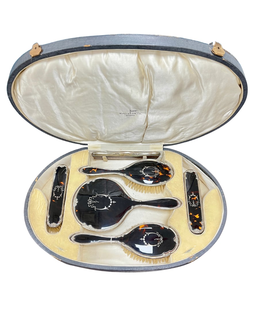 Edwardian Sterling Silver & Tortoise Shell Traveling Vanity Set. (1 of 8)