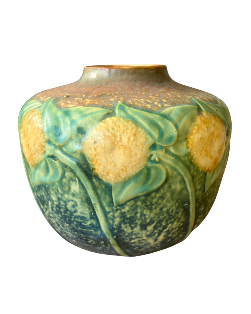 Early Roseville Sunflower Pattern Olla (1 of 3)
