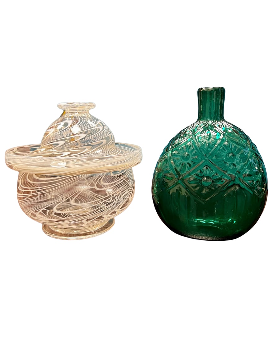 2 Pieces Antique Early American Stiegel Type Glass (1 of 8)