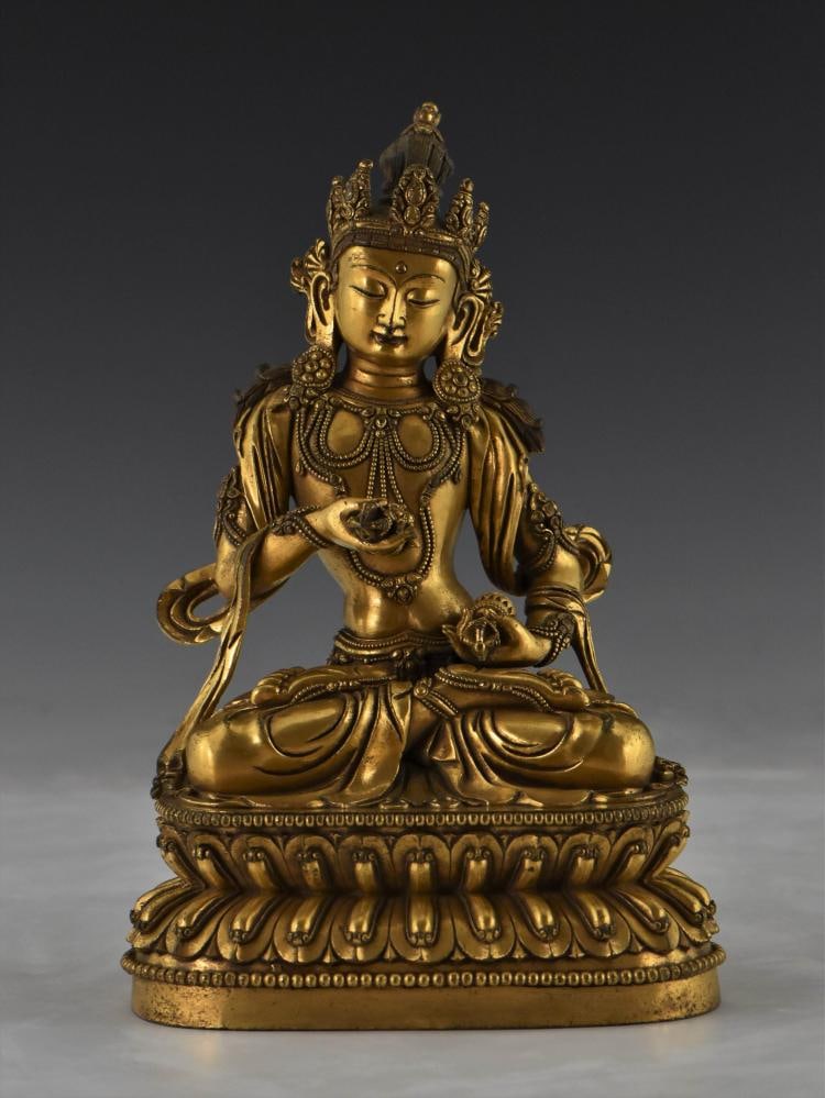 15TH C MING GILT BRONZE BUDDHA OF VAJRAPANI CHITTA: 15th C Chinese Sino-Tibetan Ming Dynasty YongLe Reign Period gilt bronze Buddha figure of Vajrapani Chitta Mandala (Tibetan: chag na dor je tug kyi kyil khor, English: the Mandala of the Mind, Vajra-s