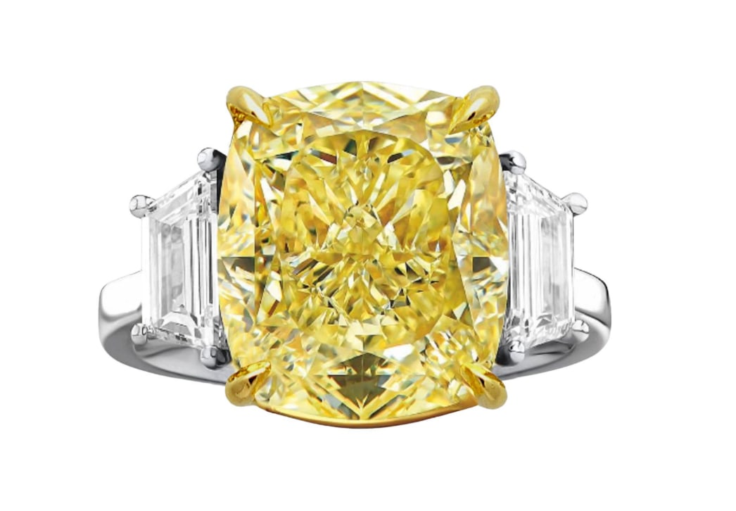GIA Certified 5 Carat Fancy Yellow Cushion Diamond Ring GIA certification (1 of 1)