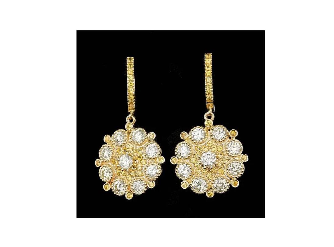 14k Yellow Gold 6.4ct Diamond Earrings GIA certification: Retail: $39,500.00 ****** 14k Yellow Gold 6.4ct Diamond Earrings ****** Metal: 14k Solid Yellow Gold / Total Item Weight: 15.0 grams / Country Made: United States / / Main Stone: Diamond / Color: Whit
