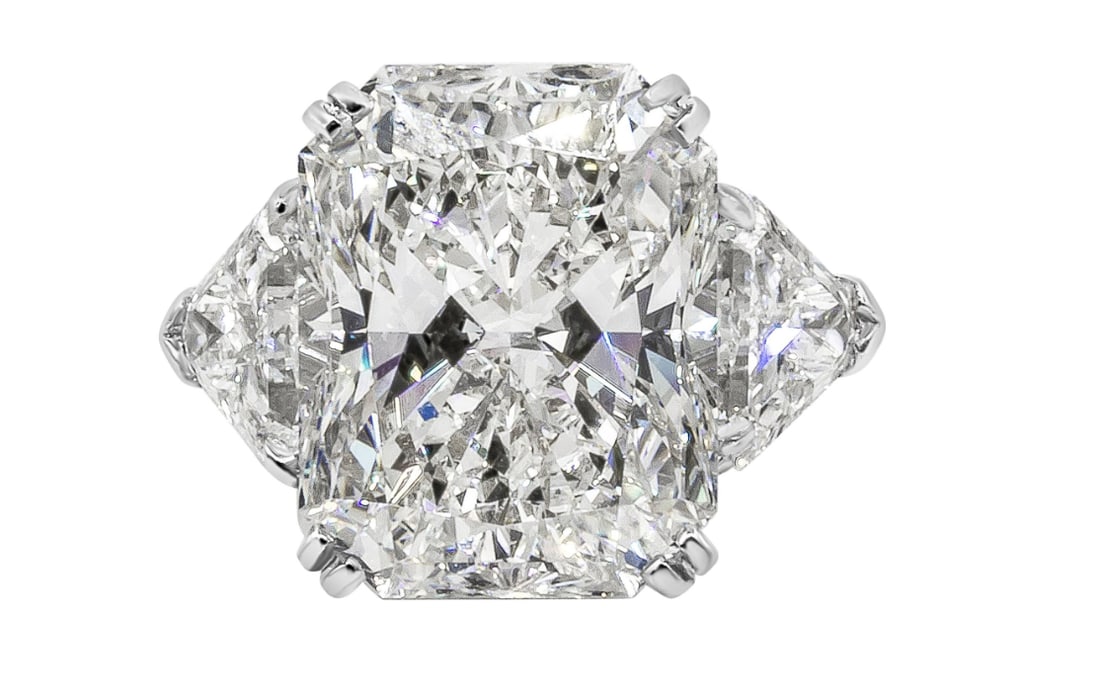 GIA Certified 15.09 Carats Radiant Cut Diamond Three-Stone Engagement Ring GIA certification (1 of 1)