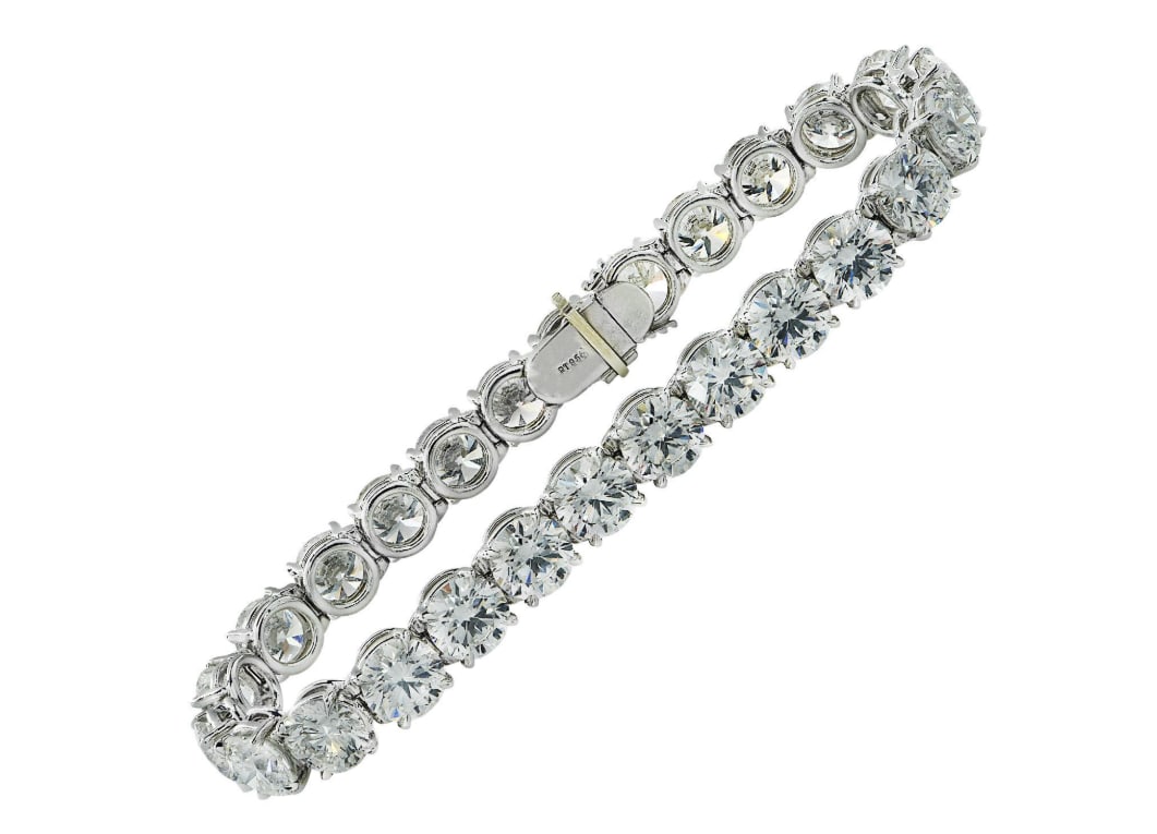 Vivid Diamonds GIA Certified 26.78 Carat Diamond Tennis Bracelet GIA certification: Vivid Diamonds GIA Certified 26.78 Carat Diamond Tennis Bracelet GIA certification