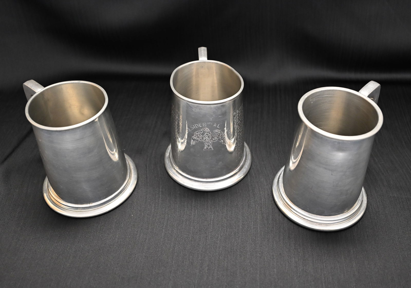 Pewter Tankard Set (3) (1 of 15)